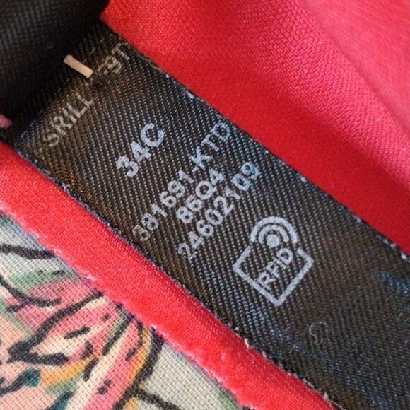 Victoria's Secret Push Up Bra - Picture 8 of 11